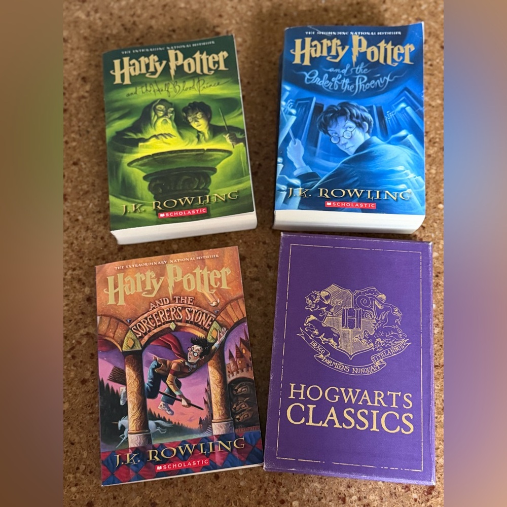 Harry Potter Lot Of Books